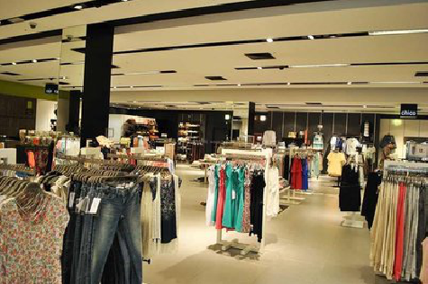 宁洱商场里的店面怎么装修？